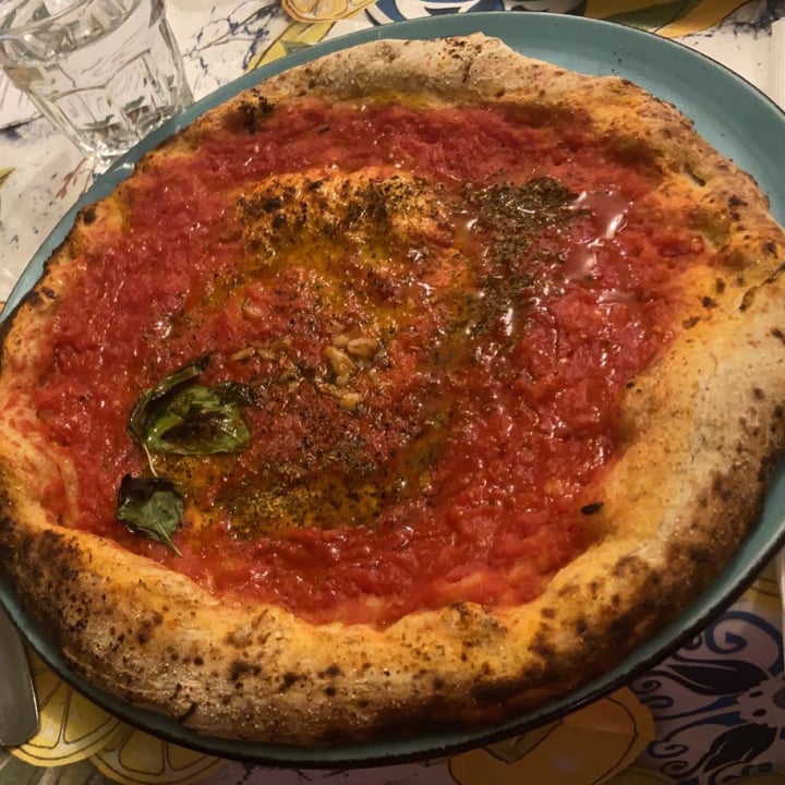 photo of Trattoria Caprese Pizza Marinara shared by @gaiap on  25 Mar 2023 - review