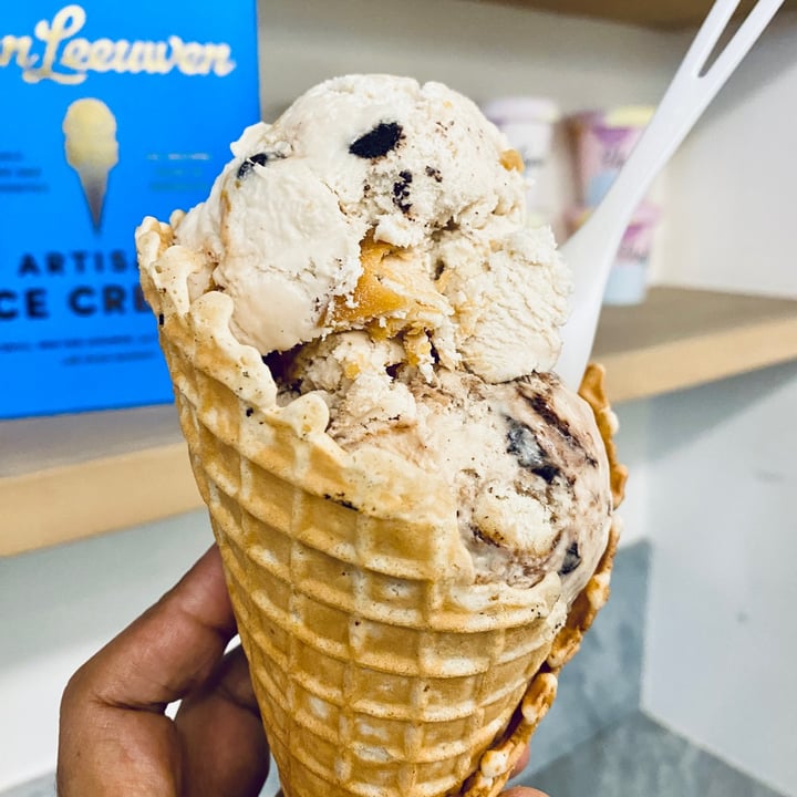photo of Van Leeuwen Ice Cream Peanut Butter Brownie Honeycomb shared by @vikas on  21 Dec 2022 - review