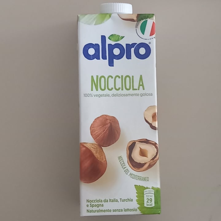 photo of Alpro Alpro Nocciola shared by @flowermati on  06 Apr 2023 - review