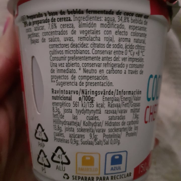 photo of Vemondo Yoghurt Cherry coconut shared by @anev on  08 Feb 2023 - review