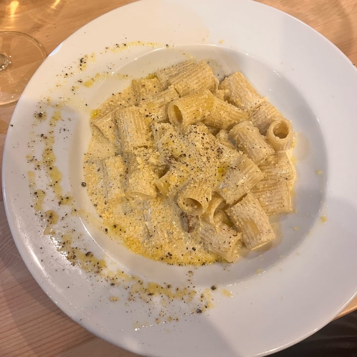 photo of Sora Lella Vegan Roman Restaurant Paccheri alla Carbonara shared by @studentveganedi on  19 Feb 2023 - review