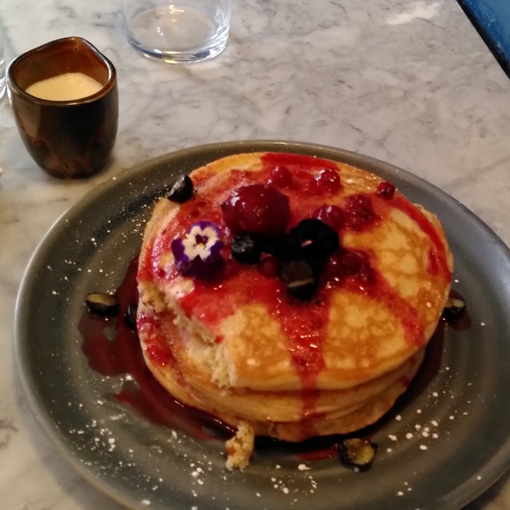 photo of Mildreds Soho Forest Berry Pancakes shared by @youri on  04 Apr 2023 - review