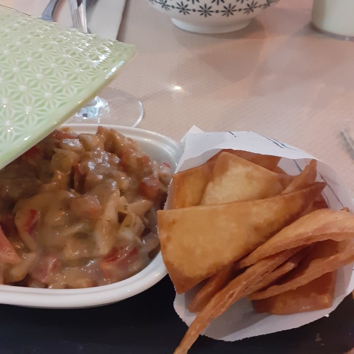 photo of Caesura Tapería Nachos con beremole shared by @pedroparedes on  18 Jun 2023 - review