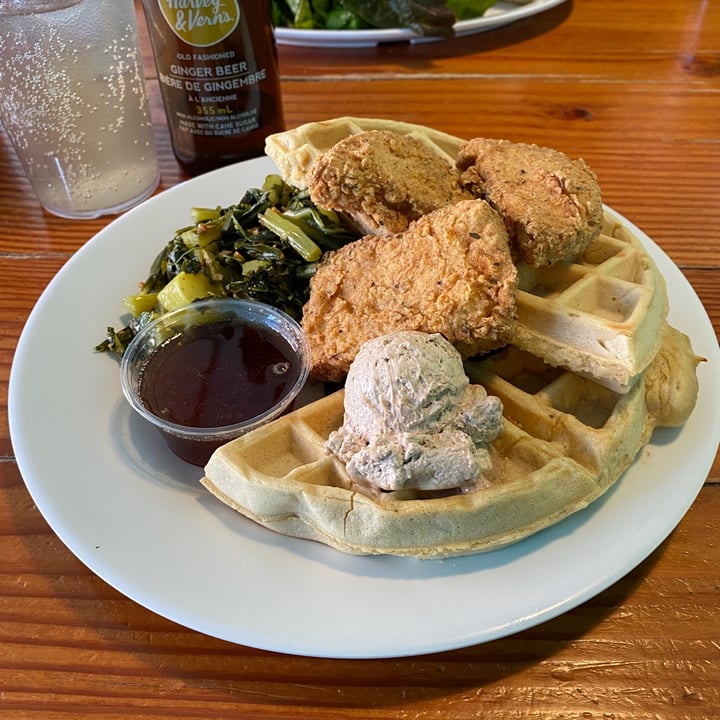 photo of The Hogtown Vegan on College Unchicken And Waffles shared by @th-vegan on  19 Feb 2023 - review