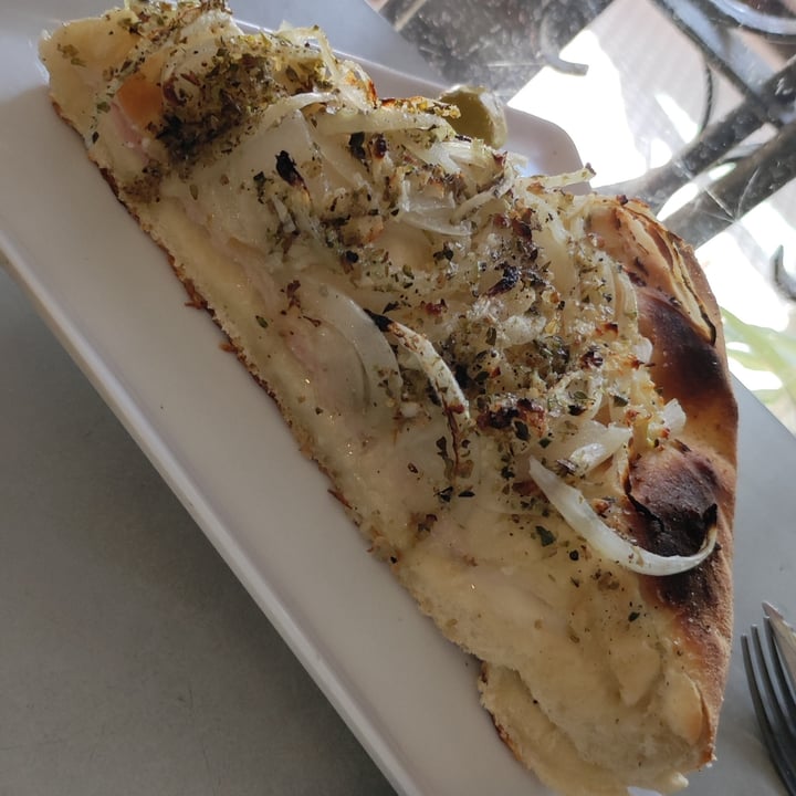 photo of Flipper palermo Fugazza rellena de jamón y queso shared by @sekhmet79 on  09 Jul 2023 - review