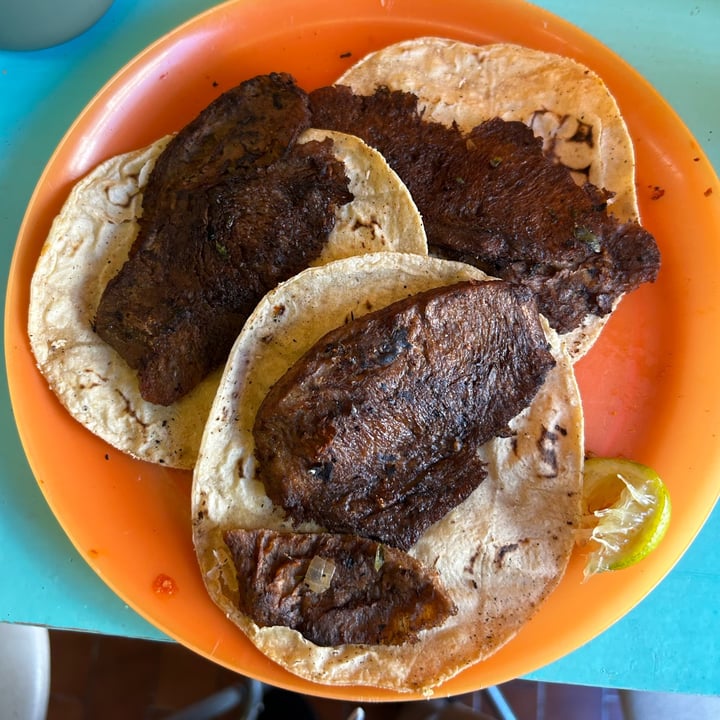 photo of Tacotlan Vegano Tacos de Asada shared by @nathlena19 on  29 Dec 2022 - review