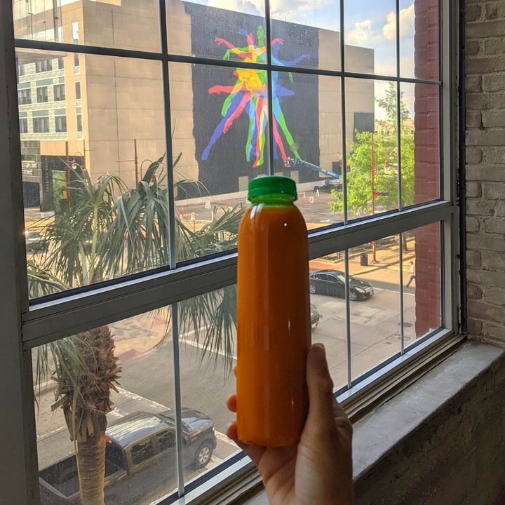 photo of Cafe Juju Carrot, Ginger and Mango Juice shared by @veggieassassin on  10 Jun 2023 - review