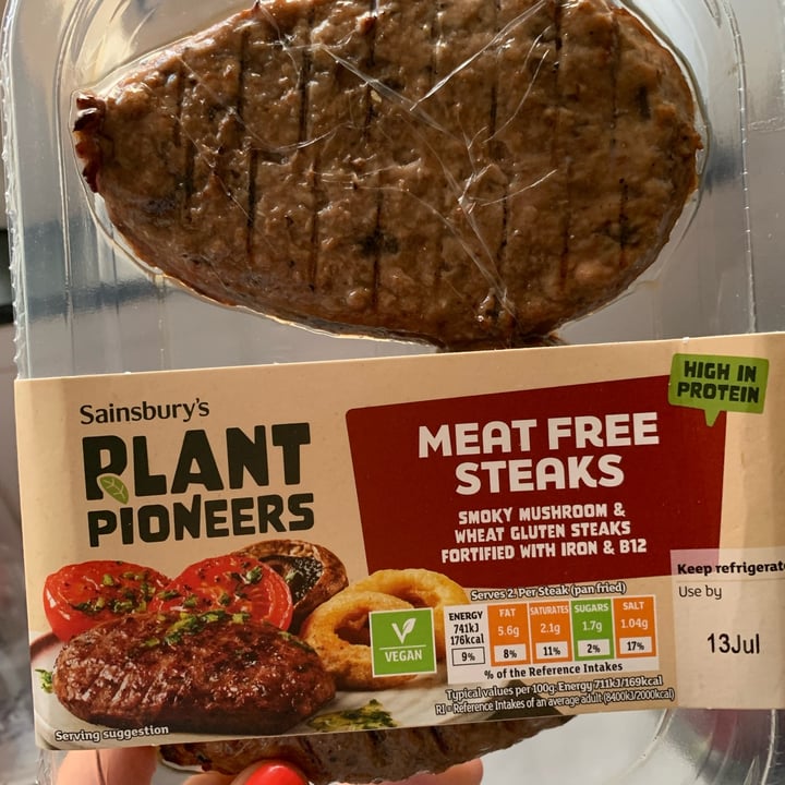 photo of Plant Pioneers Meat Free Steaks shared by @cieffe18 on  12 Jul 2023 - review