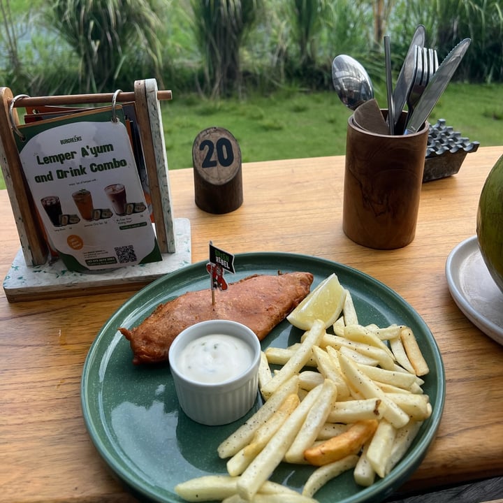 photo of Burgreens Canggu fish and Chips shared by @ethicurean on  16 Apr 2023 - review