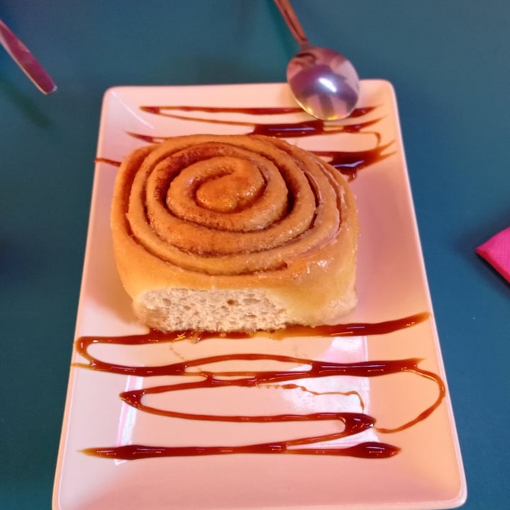 photo of Freedom Cakes Cinnamon Roll shared by @tintadecuervo on  24 May 2023 - review