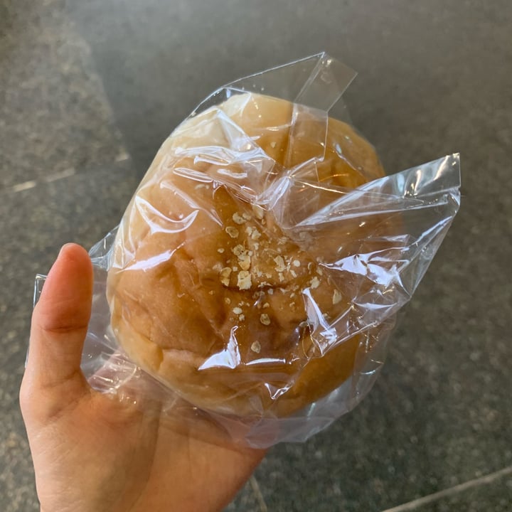 photo of Almond Bakery (Vegetarian) Cowpea Bun shared by @ongyanqing on  03 Mar 2023 - review