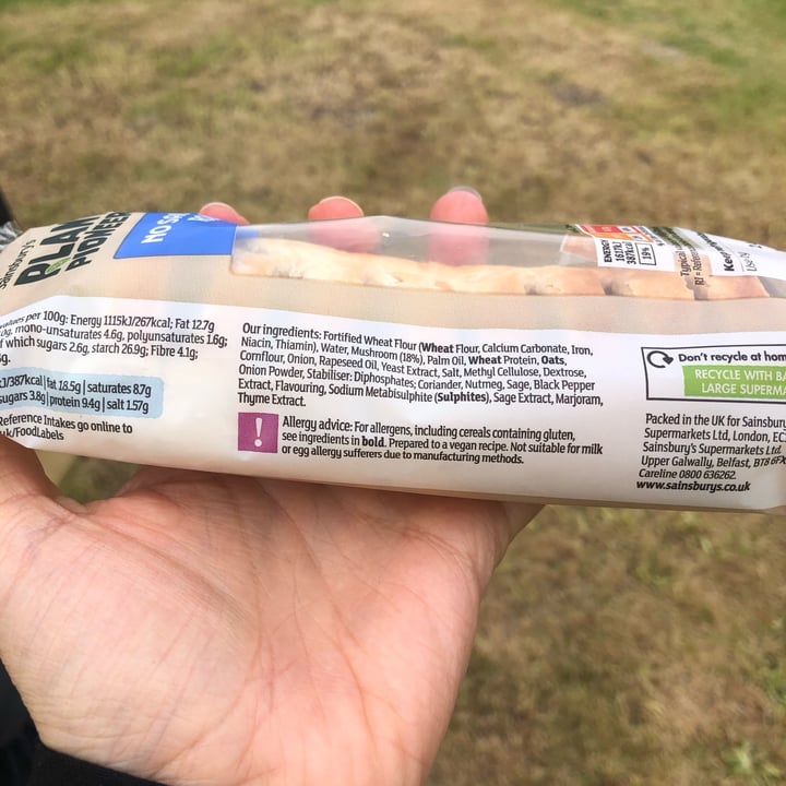 photo of Plant Pioneers vegan no sausage roll shared by @bessiebean on  18 May 2023 - review