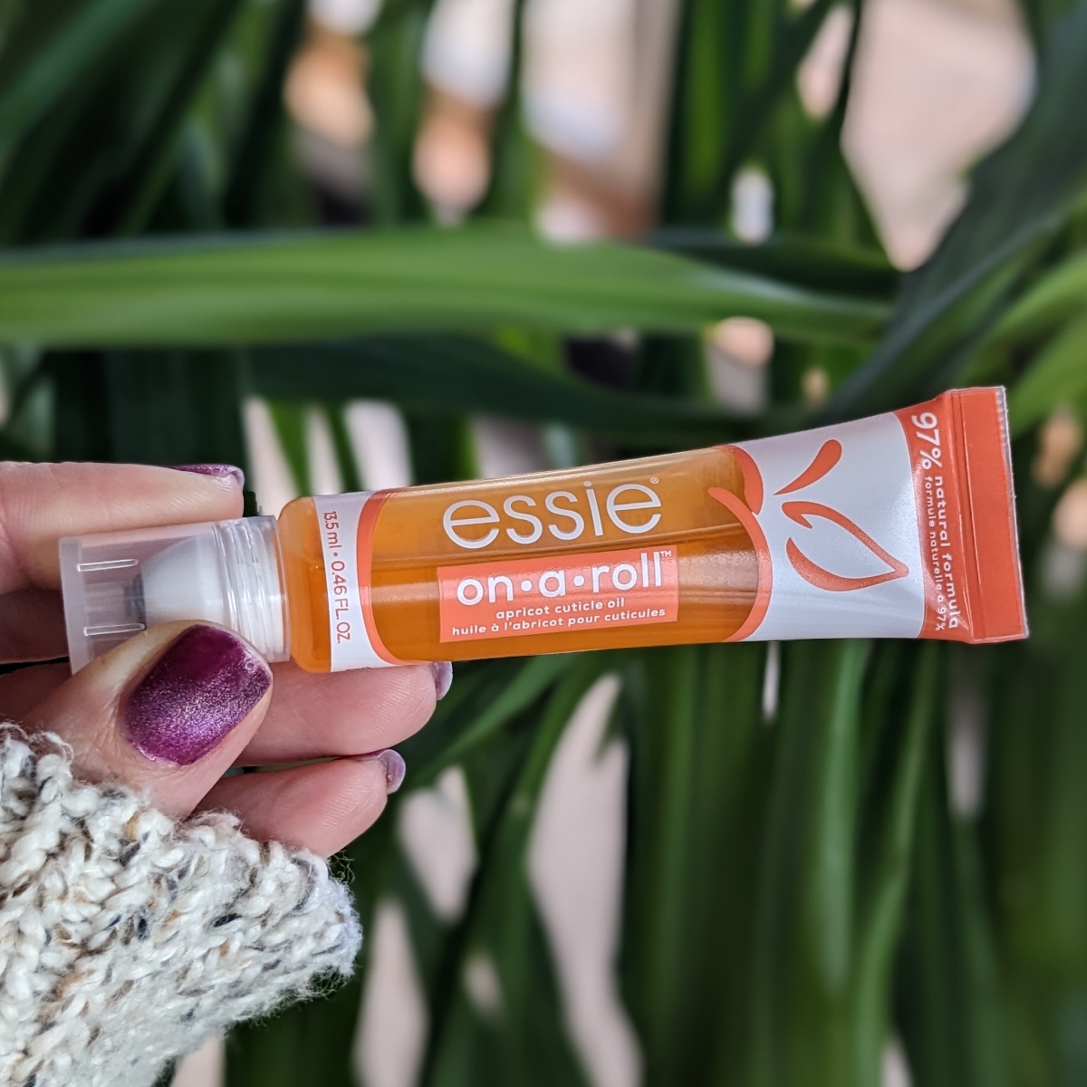 Essie On A Roll Apricot Cuticle Oil Reviews | abillion