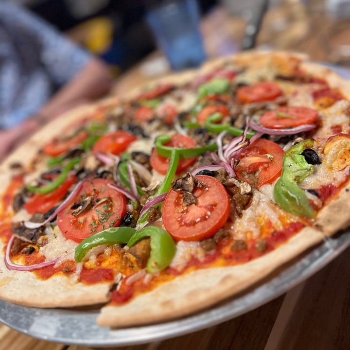 photo of Barrel District Pizza, Bar & Kitchen - Cathedral City, CA vegan district supreme pizza shared by @stephaniegerard on  07 Jul 2023 - review