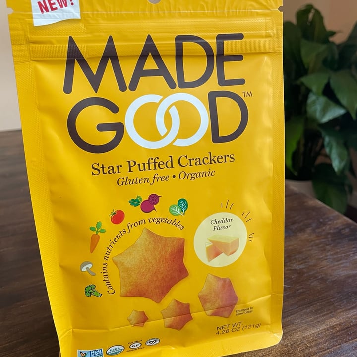 photo of Made Good Star puffed Crackers Cheddar Flavour shared by @veggietable on  27 Feb 2023 - review