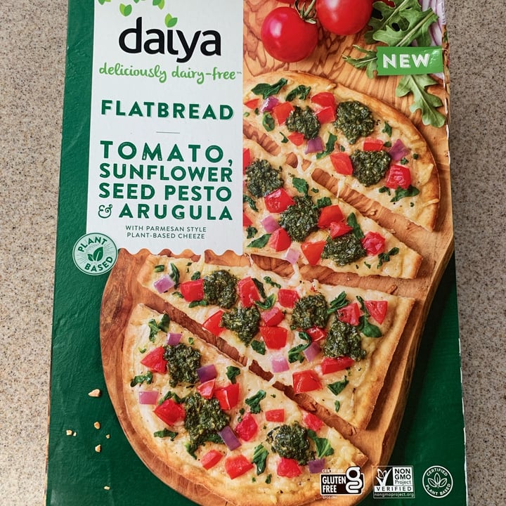 photo of Daiya Flatbread tomato, sunflower seed pesto & arugula shared by @allhess on  07 Mar 2023 - review