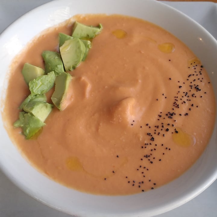 photo of Restaurante Hicuri Art Vegan Salmorejo Con Aguacate shared by @despistaa on  09 Apr 2023 - review