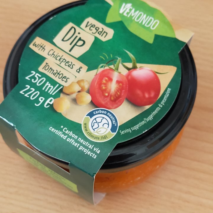 photo of Vemondo Vegan dip with Chickpeas and Tomatoes shared by @deesy on  03 Feb 2023 - review
