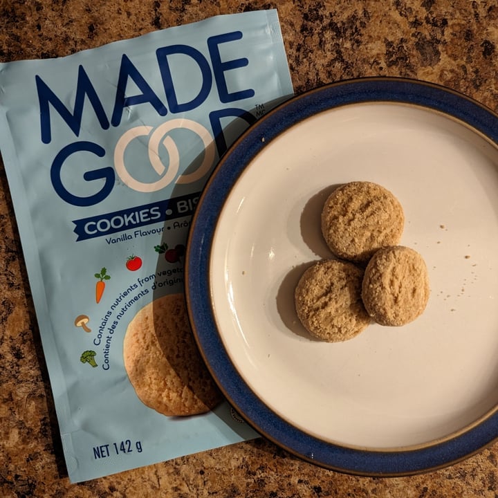 photo of Made Good Vanilla flavour cookies shared by @raffymabanag on  29 Jan 2023 - review