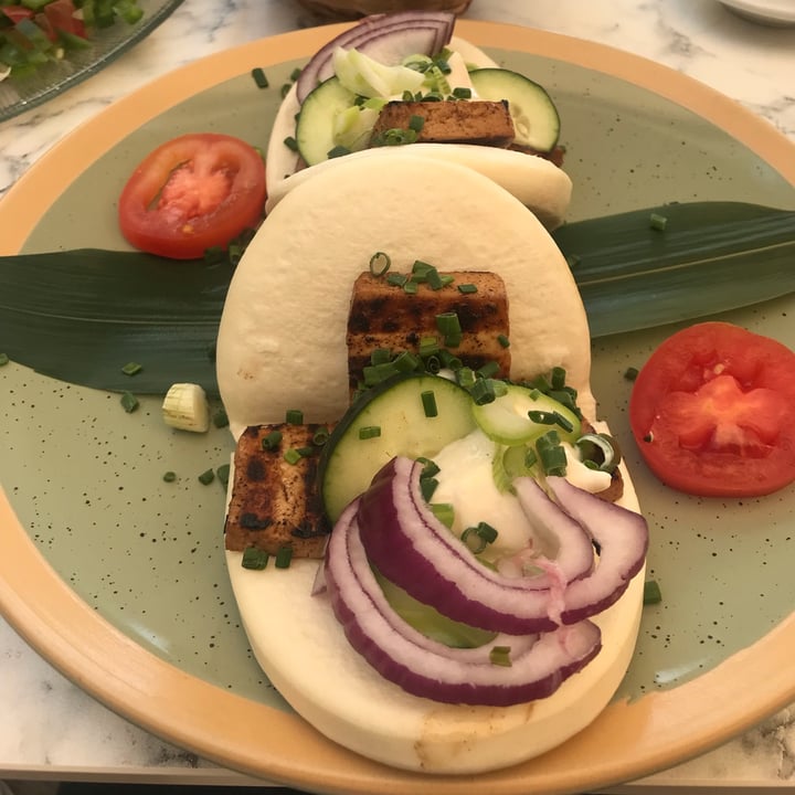 photo of Bocchoris arran de mar Pan Bao Con Tofu Marinado shared by @llonguetina on  14 May 2023 - review