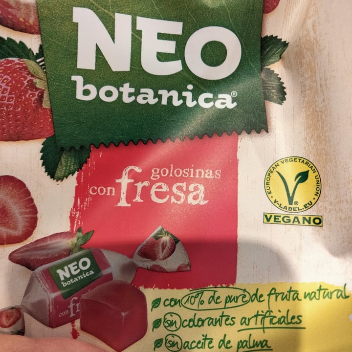 photo of Neo botanica Golosinas con fresa shared by @telena on  13 Feb 2023 - review