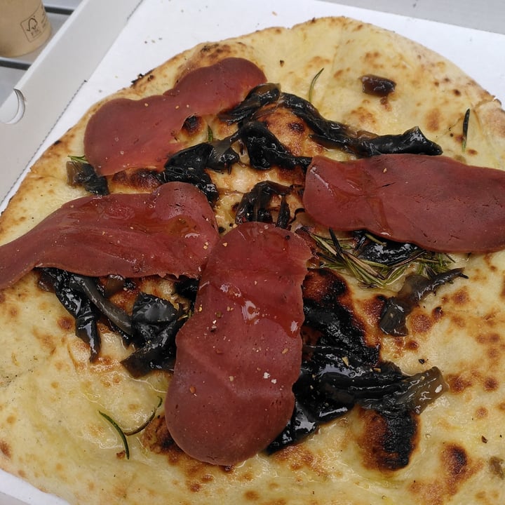 photo of Mastino focaccia ham and friarielli shared by @walkabout-veg on  21 May 2023 - review