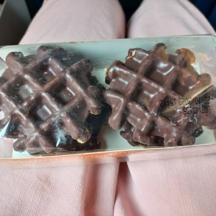 photo of Biscovit Vegan Choco Waffle shared by @theotter on  18 Jun 2023 - review