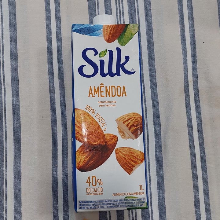 photo of Silk Alimento com amêndoa shared by @jcasati on  24 Feb 2023 - review