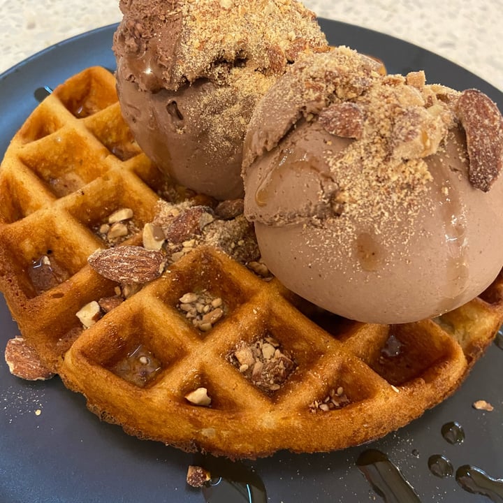 photo of Kind Kones i12 Katong Waffles And Two Scoops Of Ice Cream shared by @vegan on  31 Jan 2023 - review