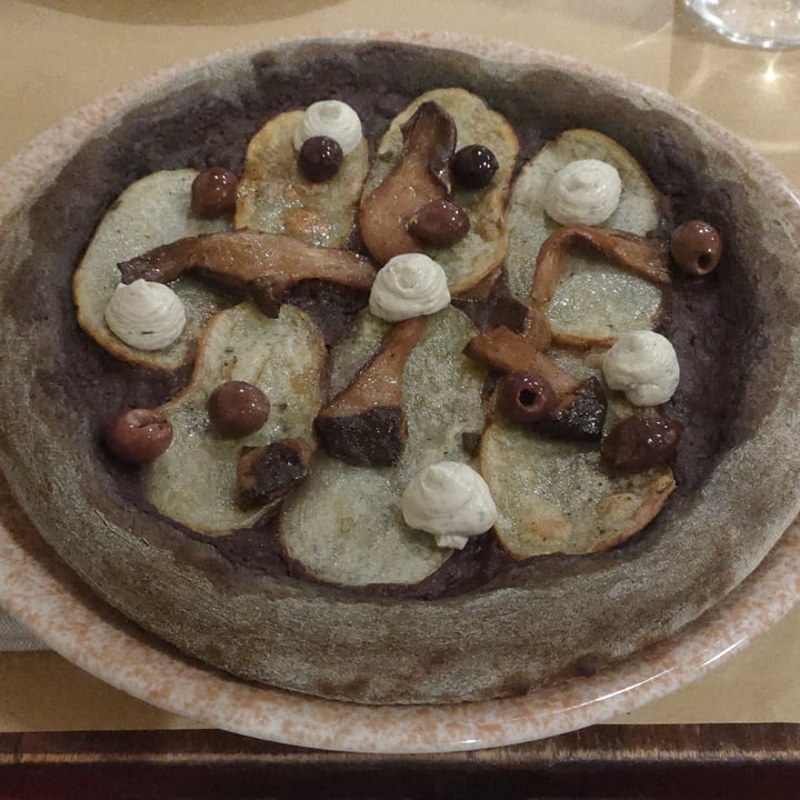 photo of Il Rovescio Pizza Alba shared by @davidedisisto on  10 Aug 2023 - review