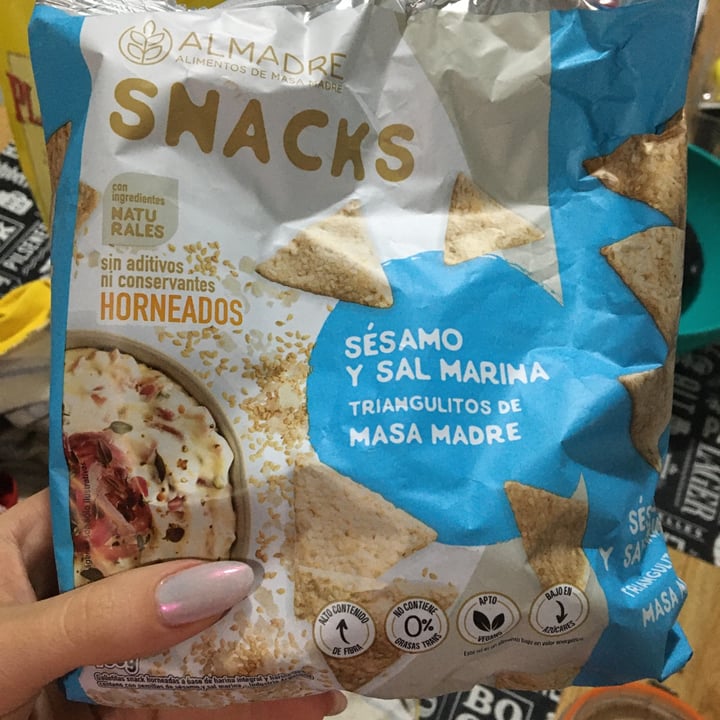 photo of Almadre snacks sal marina y semillas de sésamo shared by @solagosttinacappella on  10 May 2023 - review