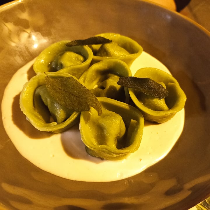 photo of Sementis cappellacci ricotta e spinaci shared by @elaura on  07 Jun 2023 - review