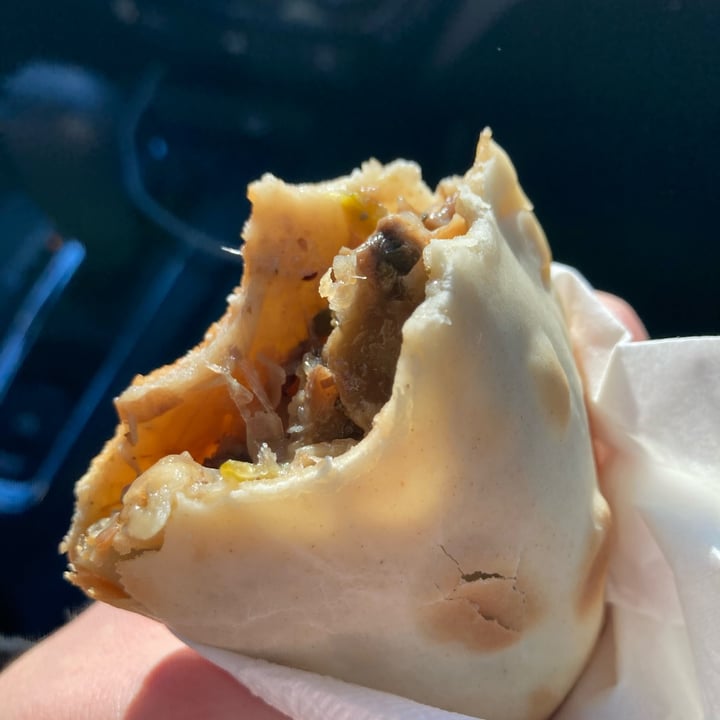 photo of Freakin' Vegan Empanadas shared by @lorhoney on  09 Feb 2023 - review