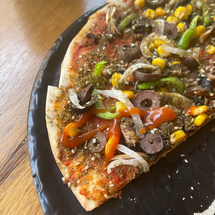 photo of NUR cuisine Vegetable Pizza shared by @kimo on  24 Jun 2023 - review