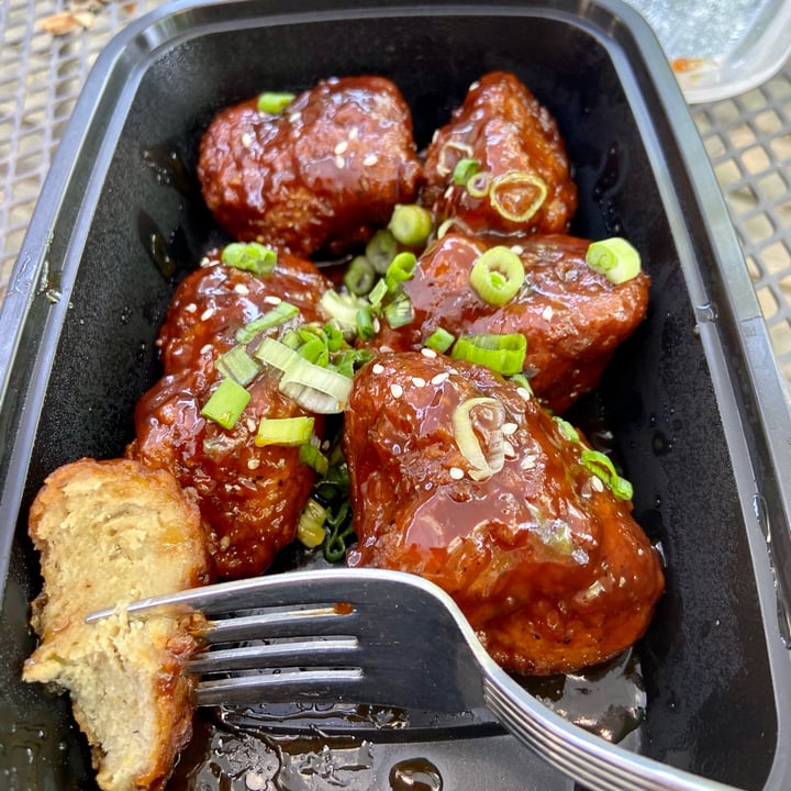 photo of Seitan's Realm General Tso's Wingz shared by @vfct on  18 May 2023 - review