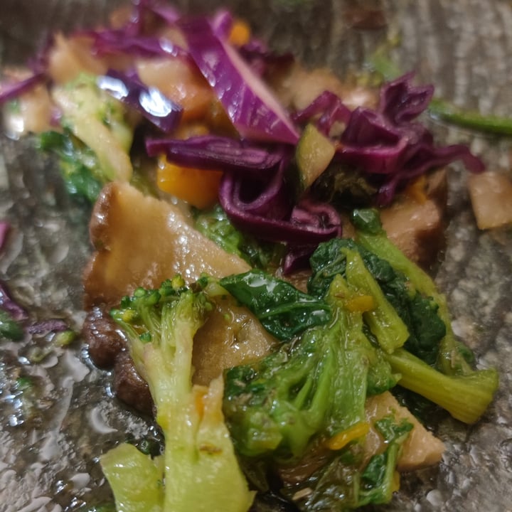 photo of Zenzero Arrosto di seitan con la salsina di verdure stagionali shared by @nabbo on  19 Jan 2023 - review