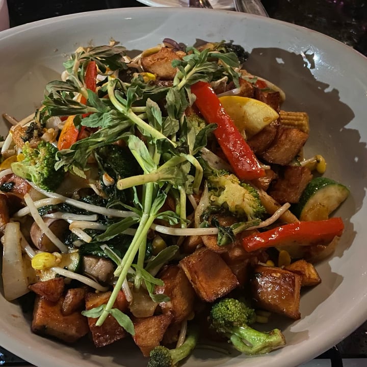 photo of Poor Calvins Vegetable Stir Fry shared by @thatchels on  27 Dec 2022 - review