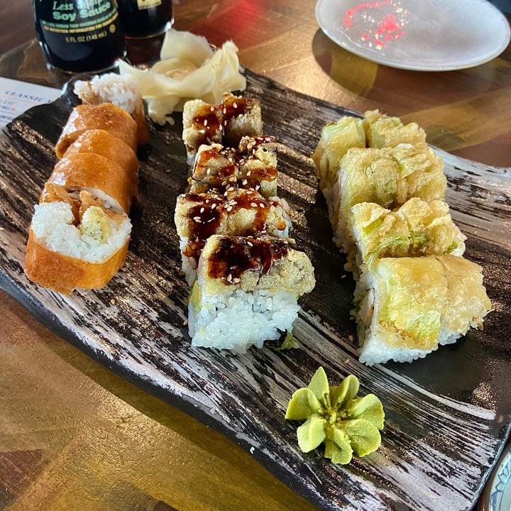 photo of Blue Sushi Sake Grill vegan sushi shared by @crueltyfreeyouandme on  20 Jun 2023 - review