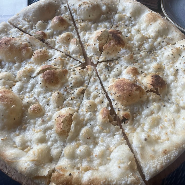 photo of Casa Bella Mall of Africa Garlic Focaccia shared by @cdg2399 on  27 May 2023 - review
