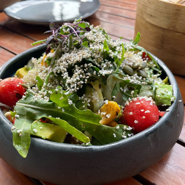 photo of one8 commune Super food salad shared by @healthywithakriti on  05 Mar 2023 - review