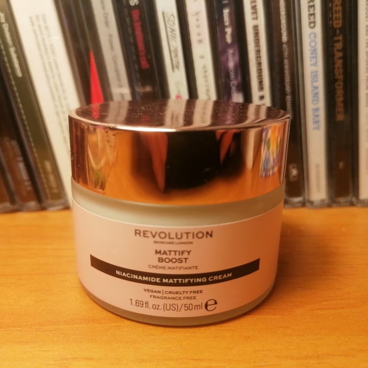 photo of Revolution Beauty Mattify boost crema idratante shared by @mirtill on  16 Apr 2023 - review