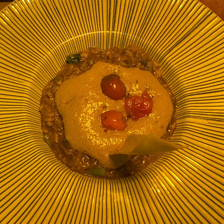 photo of A Corre Vexeta risotto de esparragos y mousse de ajo negro shared by @aaaaaandsss on  08 Jul 2023 - review