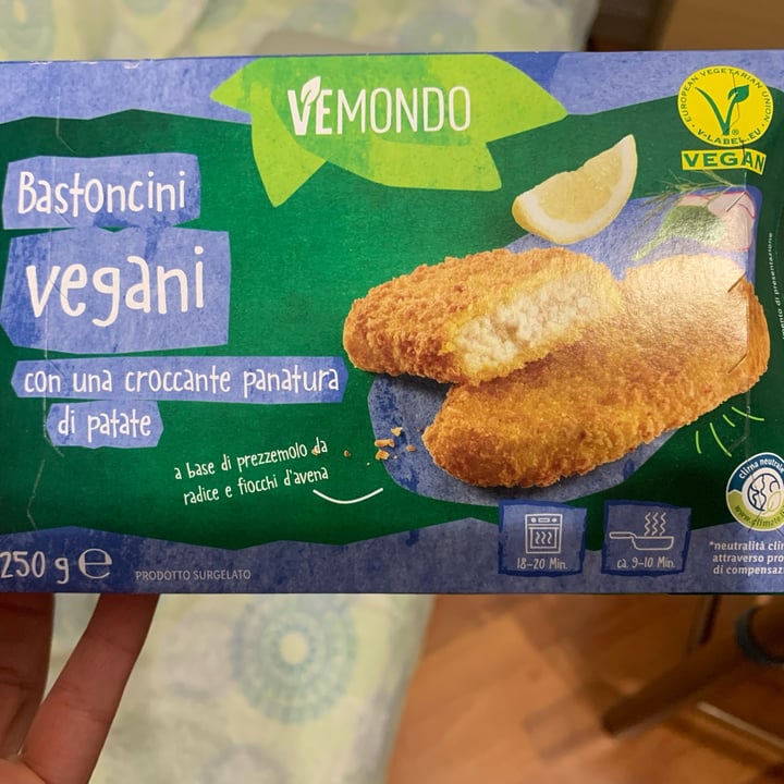 photo of Vemondo Bastoncini Vegani Con Una Croccante Panatura Di Patate shared by @sabrinamarangoni on  27 Jan 2023 - review