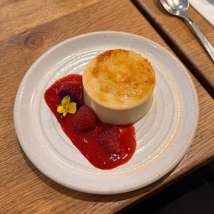 photo of Mildreds Restaurant crème brúlèe, wild blueberry, shortbread crumbs shared by @actofcynic on  21 Jul 2023 - review