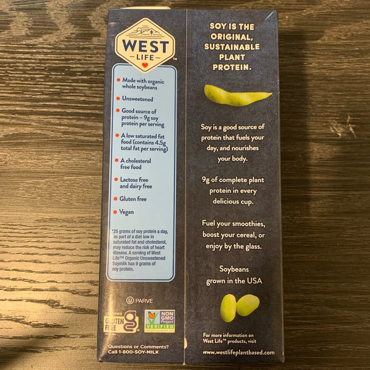 photo of WestSoy Organic Unsweetened Plain Soymilk shared by @friendlyvegan on  06 Jul 2023 - review