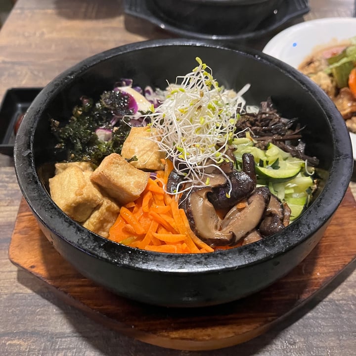 photo of Daehwa Vegetarian 비빔밥 Bibimbap shared by @nevermeatagain on  31 Jan 2023 - review