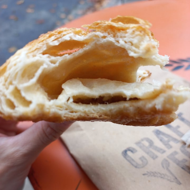 photo of Craft Vegan Bakery Chausson De Manzana shared by @solarrua on  06 Jun 2023 - review