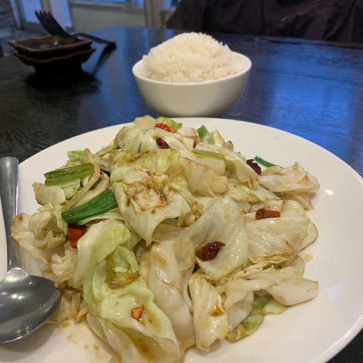 photo of Tumi Dumpling House Stir-fried Cabbage shared by @vegandidsystem on  27 Jan 2023 - review