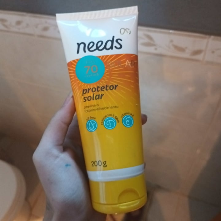 photo of Needs Protetor Solar (FPS 70) shared by @scenemogalxd on  29 Apr 2023 - review