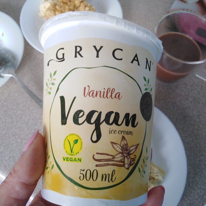 photo of Grycan Vegan Vanilla Ice Cream shared by @ruda on  22 Jun 2023 - review